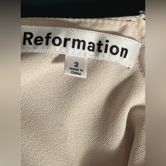 REFORMATION 🍒🍒 cherry dress size 2 🍒🍒🍒🍒🍒🍒🍒🍒🍒🍒🍒🍒🍒🍒🍒🍒🍒🍒🍒🍒🍒🍒🍒 - Picture 11 of 11